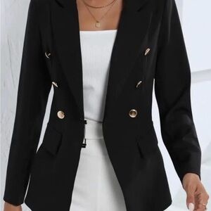 Chic Black Double-Breasted Women's Blazer
